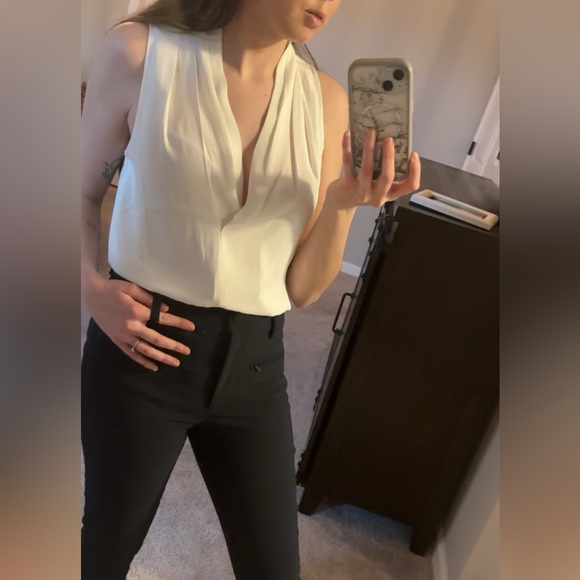 White House Black Market Sleeveless blouse XS - Picture 2 of 2